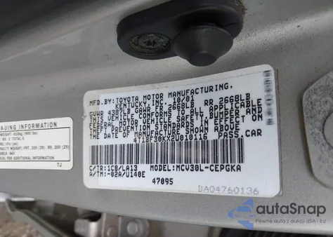 2002 Toyota Camry Xle V6 z USA, uszkodzony, nr VIN 4T1BF30KX2U010116